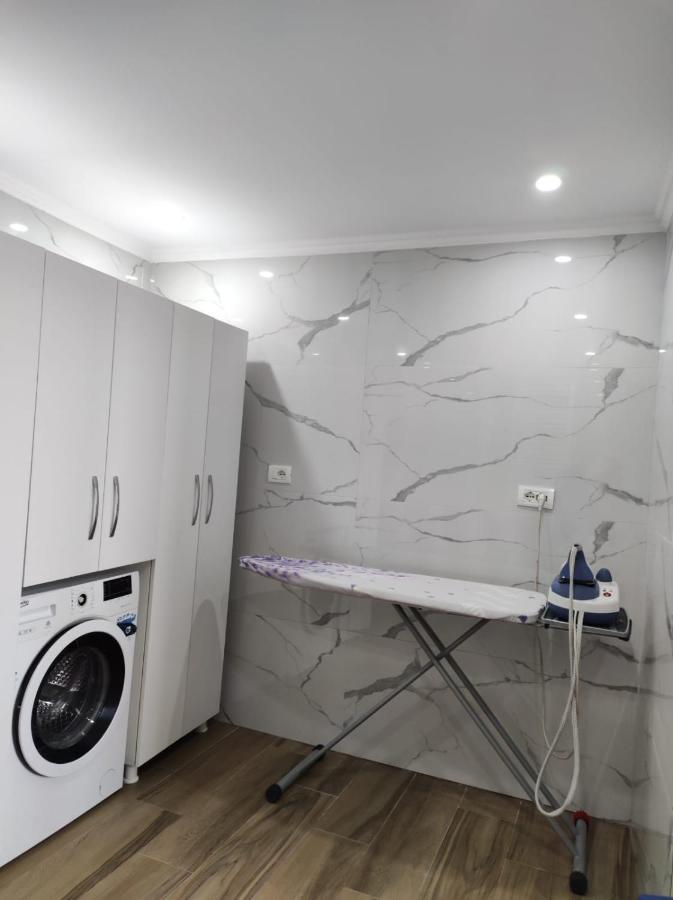 Appartement Eni Entire *